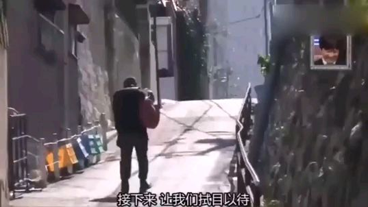日本的整人节目简直吓死人不偿命,走在路上突然出现一群人整蛊你